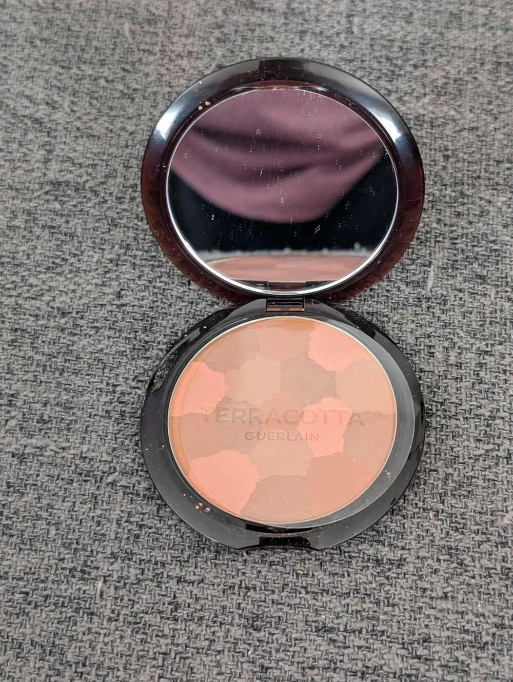GUERLAIN Terracotta Light Healthy Glow Bronzer